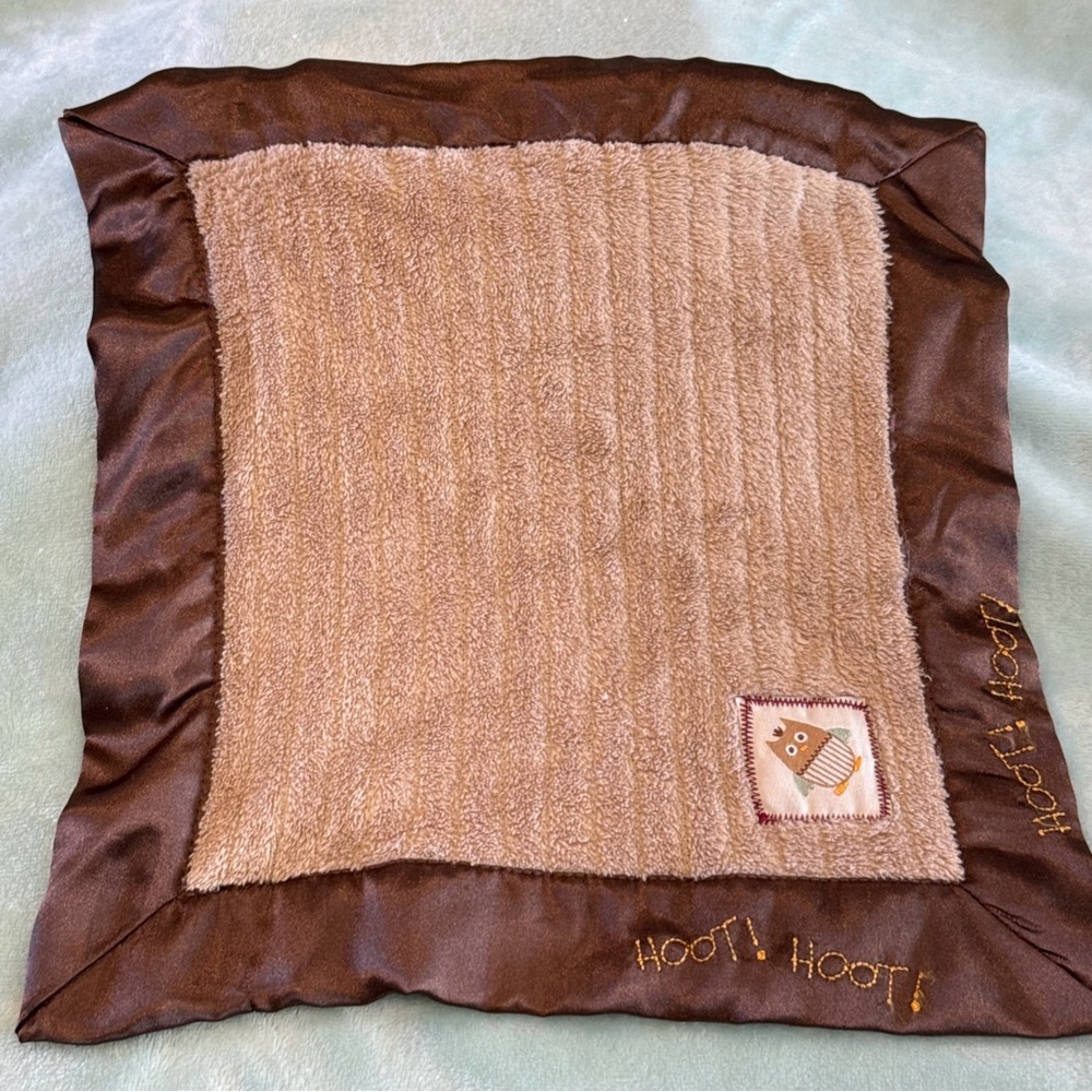 Baby Aspen Woodlands Owl Hoot Tan Brown Satin Trim Baby Security Blanket Lovey